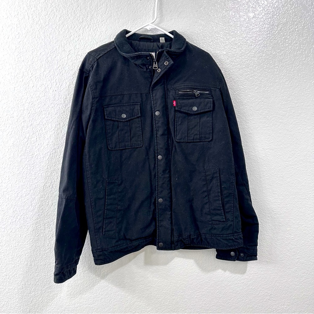 Black Levi’s winter jacket